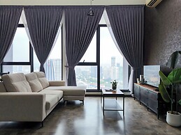Expressionz Suites by Manhattan Group
