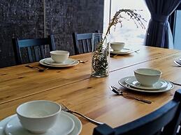Expressionz Suites by Manhattan Group