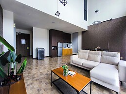 Expressionz Suites by Manhattan Group