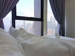 Expressionz Suites by Manhattan Group