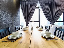 Expressionz Suites by Manhattan Group