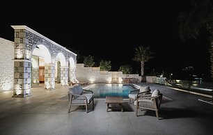 Alyria Sea Side Suites