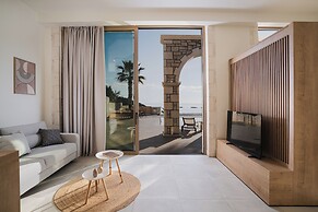 Alyria Sea Side Suites