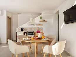 Alyria Sea Side Suites