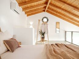 Alyria Sea Side Suites