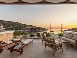 Alyria Sea Side Suites