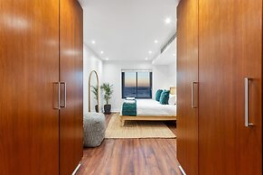 Eden on the Bay 166