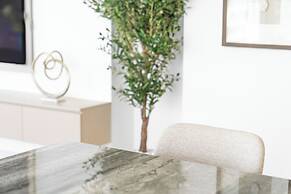 Upscale 2-BR in Grand Bleu by Elie Saab