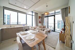 PVH - Stylish 1BR - Azizi Riviera