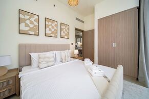 PVH - Stylish 1BR - Azizi Riviera
