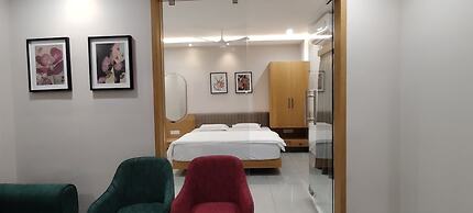 PubliQ Luxury Stays