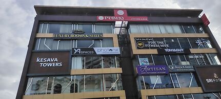 PubliQ Luxury Stays