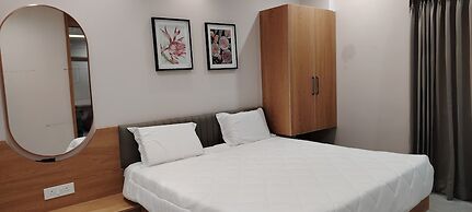 PubliQ Luxury Stays