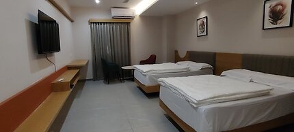 PubliQ Luxury Stays
