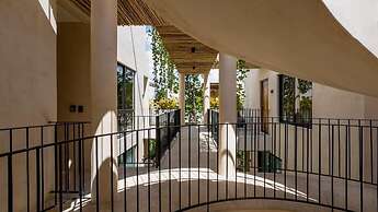 Hidden Gem With Private Pool and Rooftop Terrace
