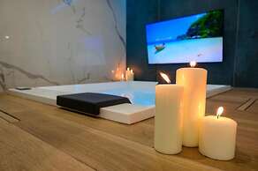 Maqueda Room & Suite