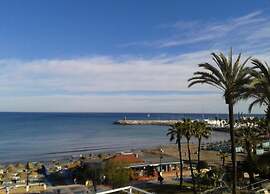Apartment in Torremolinos With Pool