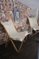 8 Design Urla
