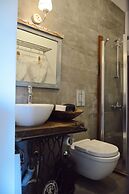 8 Design Urla