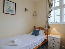 Flat F Bay House