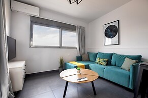 Andromeda - 1 Bedroom Apt & Terrace in Athens