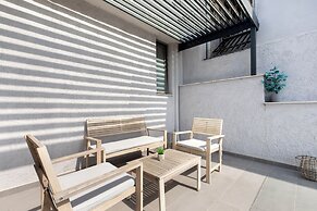 Andromeda - 1 Bedroom Apt & Terrace in Athens