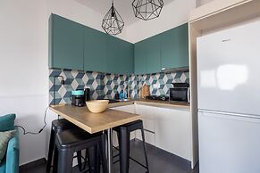 Andromeda - 1 Bedroom Apt & Terrace in Athens