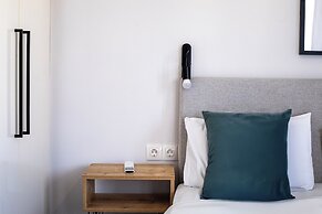 Andromeda - 1 Bedroom Apt & Terrace in Athens