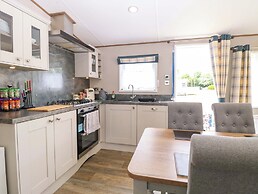 17 Castle Walk