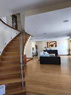 2 Floors Villa Close Ap lia Beach