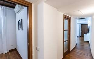Rental in Rome Vicolo Trevi Apartment