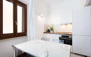 Rental in Rome Vicolo Trevi Apartment