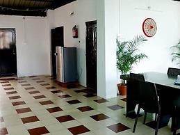 Malini Homes - Food & Lodging