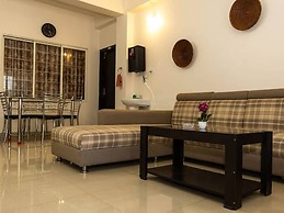 Malini Homes - Food & Lodging