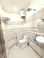Hotel Aastha Inn