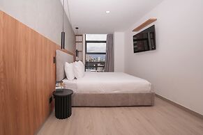 Metropolitan Living by HOUSY