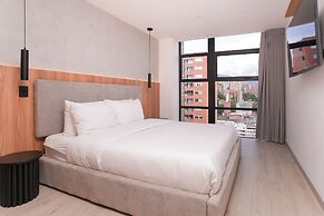 Metropolitan Living by HOUSY