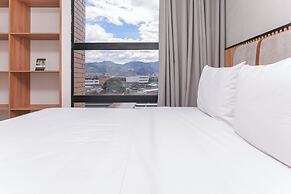 Metropolitan Living by HOUSY