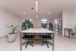 Metropolitan Living by HOUSY