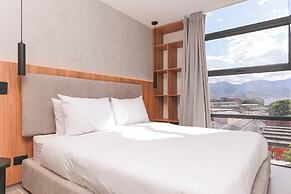 Metropolitan Living by HOUSY