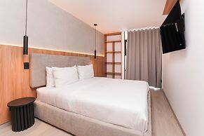 Metropolitan Living by HOUSY