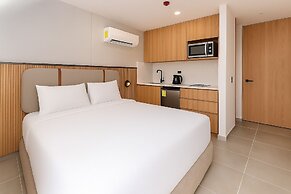 Metropolitan Living by HOUSY