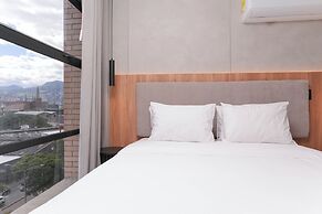 Metropolitan Living by HOUSY