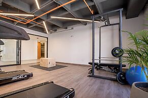 Metropolitan Living by HOUSY
