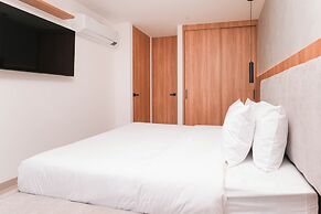 Metropolitan Living by HOUSY