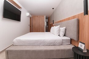 Metropolitan Living by HOUSY