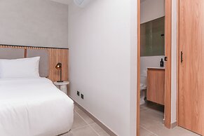 Metropolitan Living by HOUSY