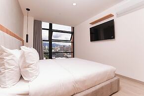 Metropolitan Living by HOUSY