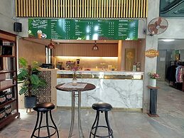 Mapeak Hotel