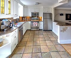 Welcome Home Acores Bed & Breakfast